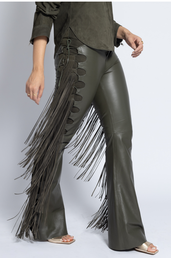Calça de Couro Pelica - Western Trançada com Franjas - Gabriela