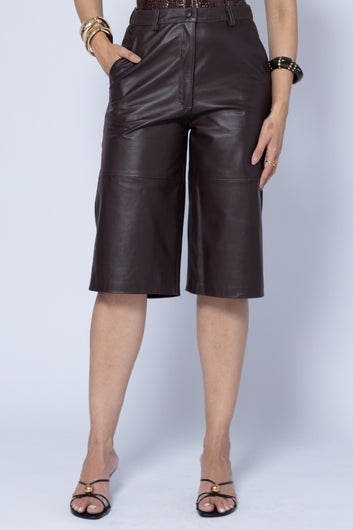Bermuda em Couro Pelica - Solange