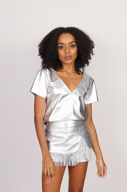 Camiseta Feminina de Couro Pelica - Silvia | Prata